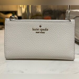 EUC Kate Spade White Leather Textured Wallet